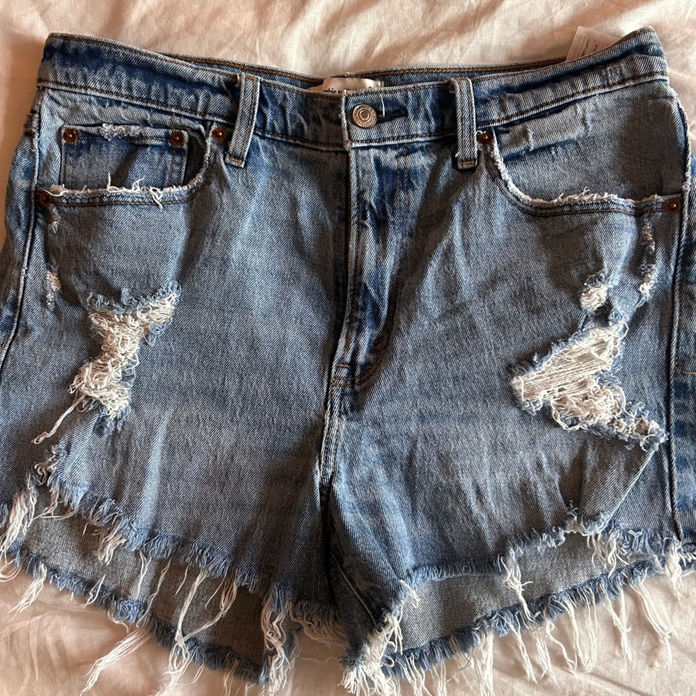 Abercrombie & Fitch High Rise Mom Short